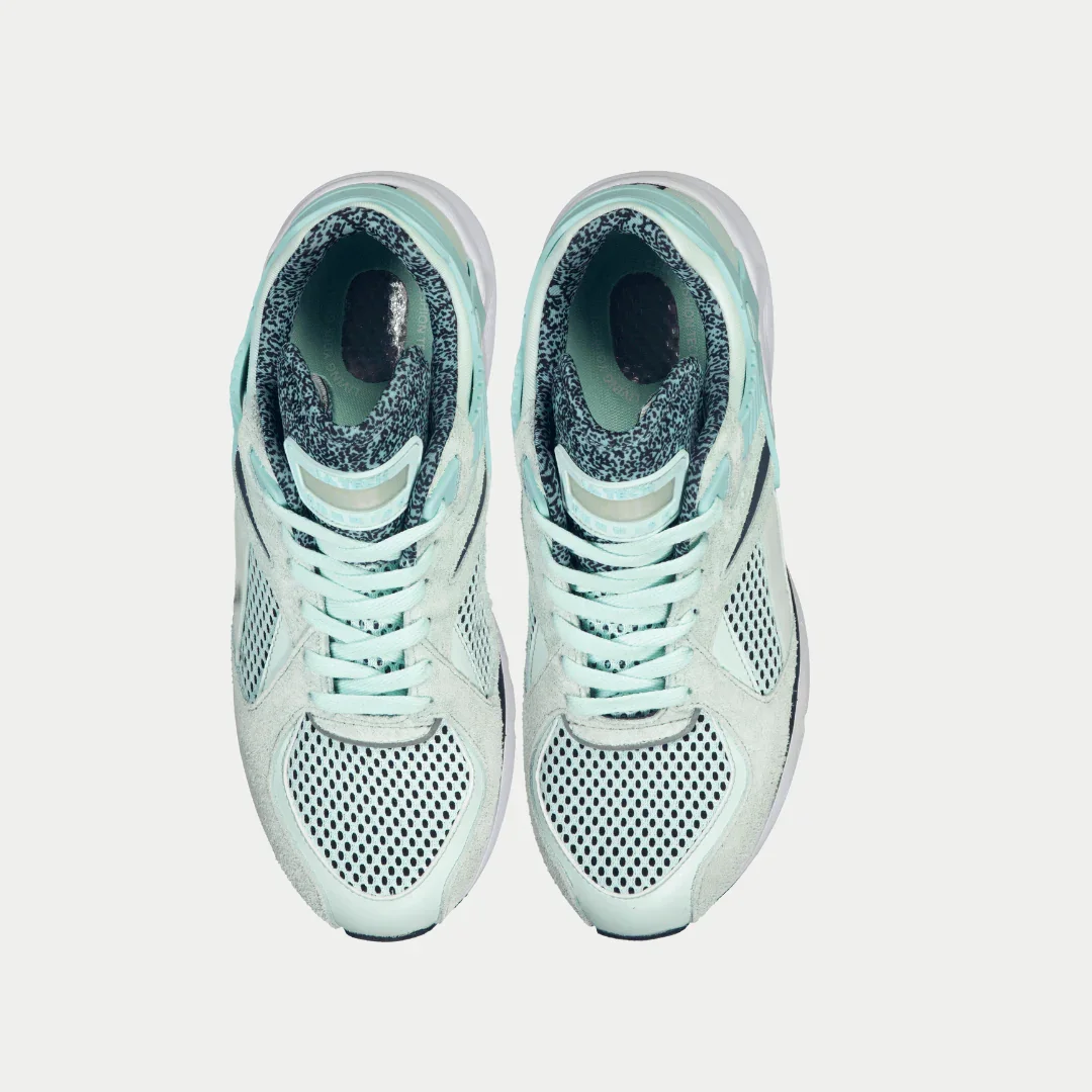 LA Gear Women's Catapult Light-Up Lowtop | Mint x Black - Image 4